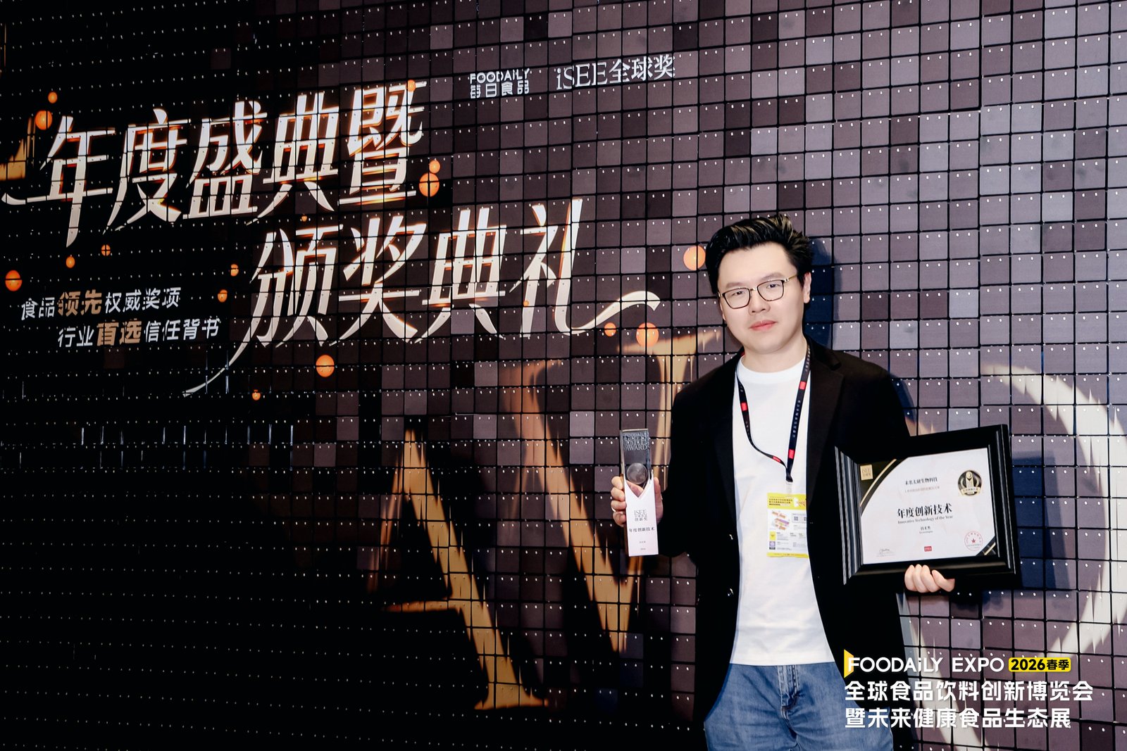 2_1600_3000_gif (5).jpg